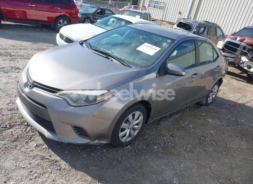 Photo 2 of 2015 Toyota Corolla LE (VIN 2T1BURHE4FC385739)