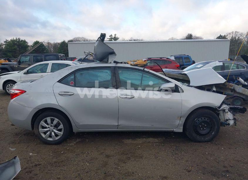 Photo 13 of 2015 Toyota Corolla LE (VIN 2T1BURHE4FC386079)
