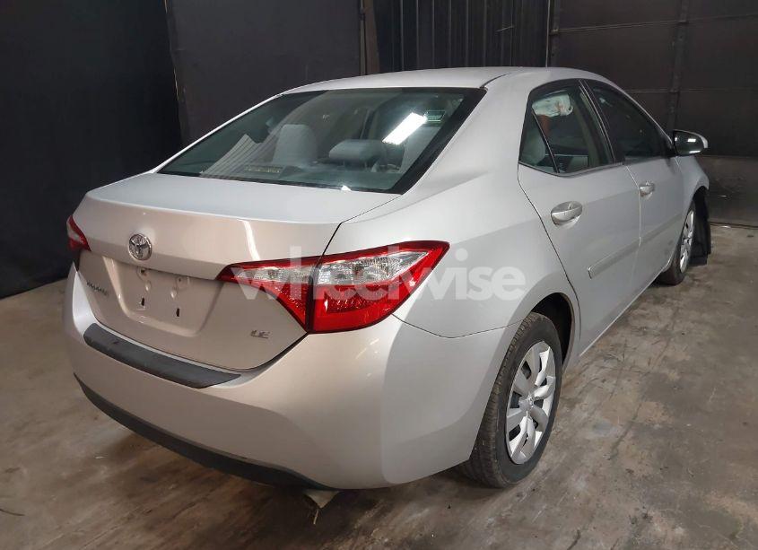 Photo 4 of 2015 Toyota Corolla LE (VIN 2T1BURHE4FC395784)