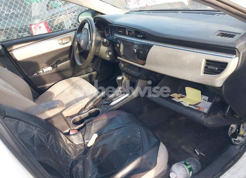 Photo 5 of 2015 Toyota Corolla LE (VIN 2T1BURHE4FC401440)