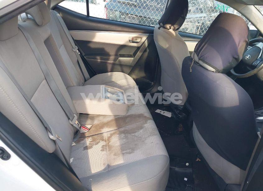 Photo 8 of 2015 Toyota Corolla LE (VIN 2T1BURHE4FC401440)