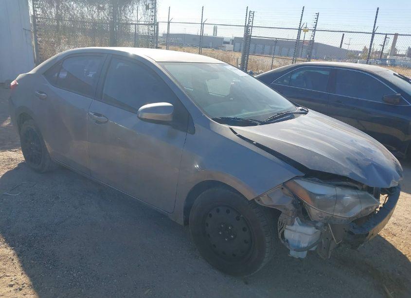 2015 Toyota Corolla LE (VIN 2T1BURHE4FC411823) main photo