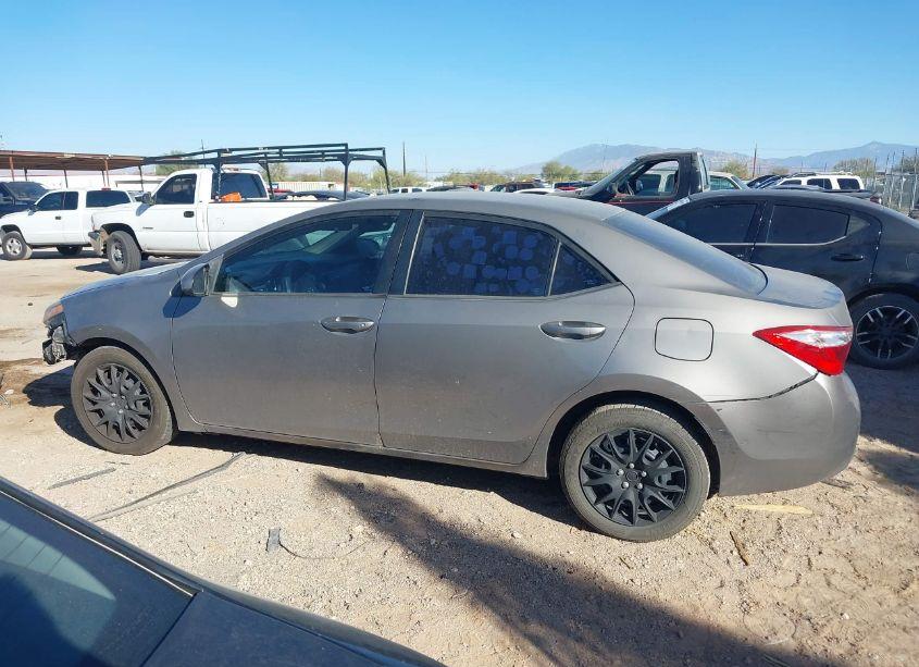 Photo 14 of 2015 Toyota Corolla LE (VIN 2T1BURHE4FC411823)