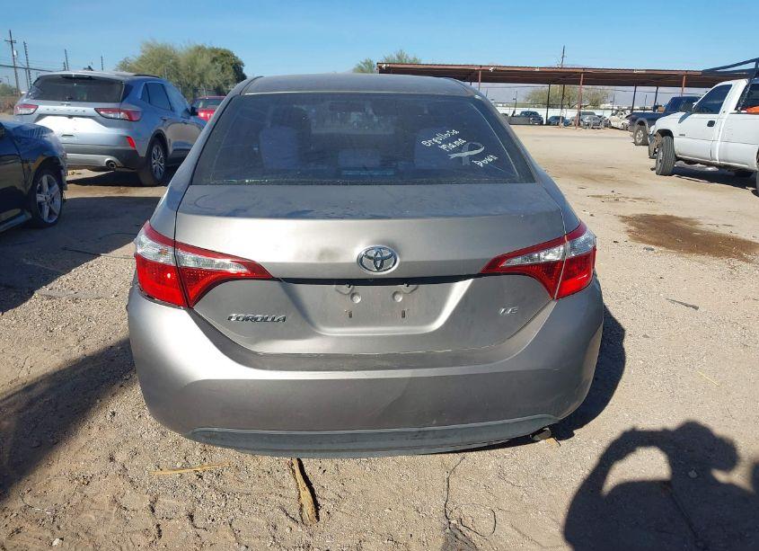 Photo 16 of 2015 Toyota Corolla LE (VIN 2T1BURHE4FC411823)