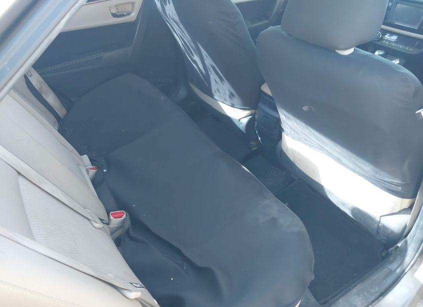 Photo 8 of 2015 Toyota Corolla LE (VIN 2T1BURHE4FC411823)