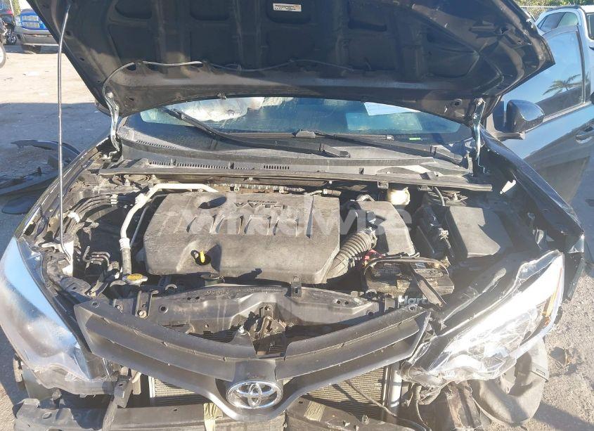 Photo 10 of 2015 Toyota Corolla LE (VIN 2T1BURHE4FC419176)