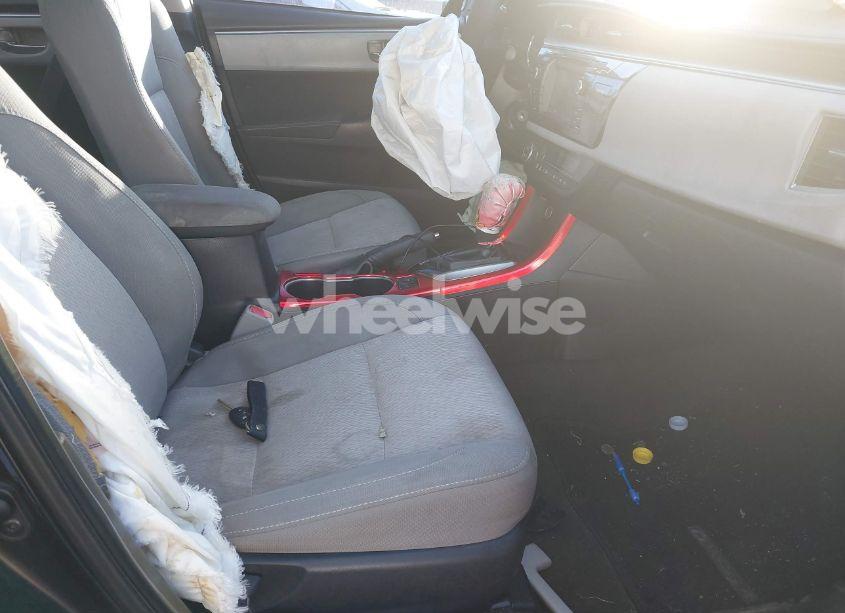 Photo 5 of 2015 Toyota Corolla LE (VIN 2T1BURHE4FC419176)