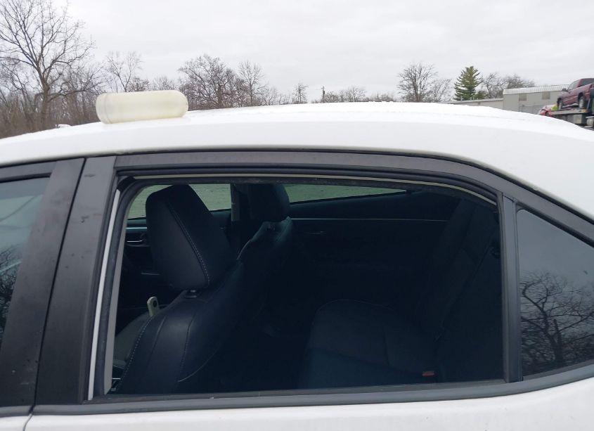 Photo 19 of 2015 Toyota Corolla S PLUS (VIN 2T1BURHE4FC449164)