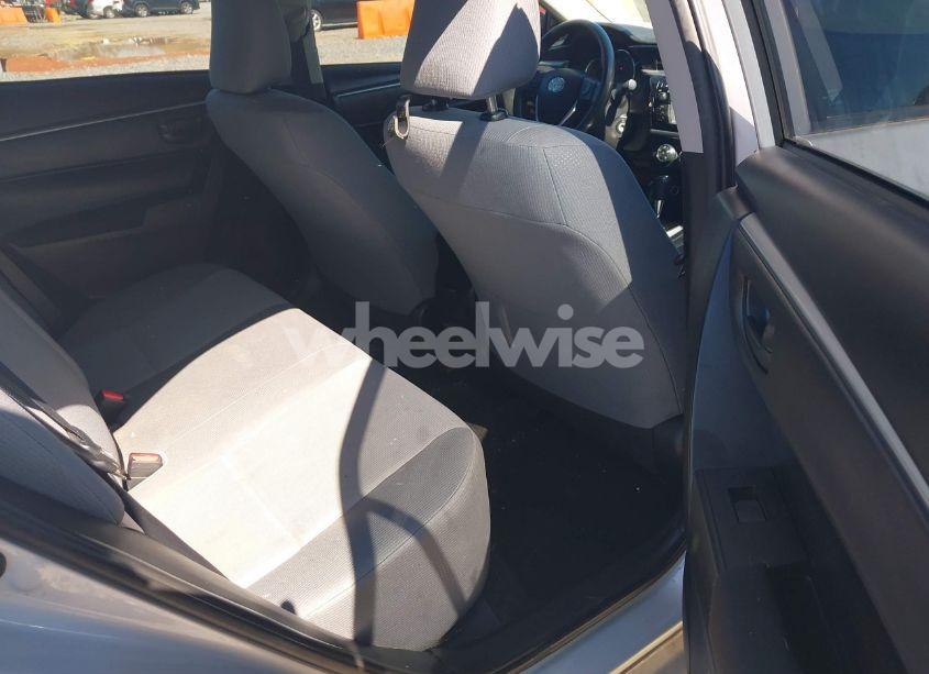 Photo 8 of 2016 Toyota Corolla L (VIN 2T1BURHE4GC515567)