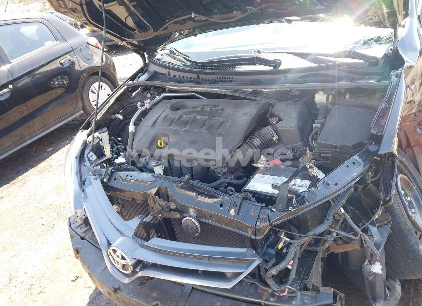 Photo 10 of 2016 Toyota Corolla LE (VIN 2T1BURHE4GC532577)