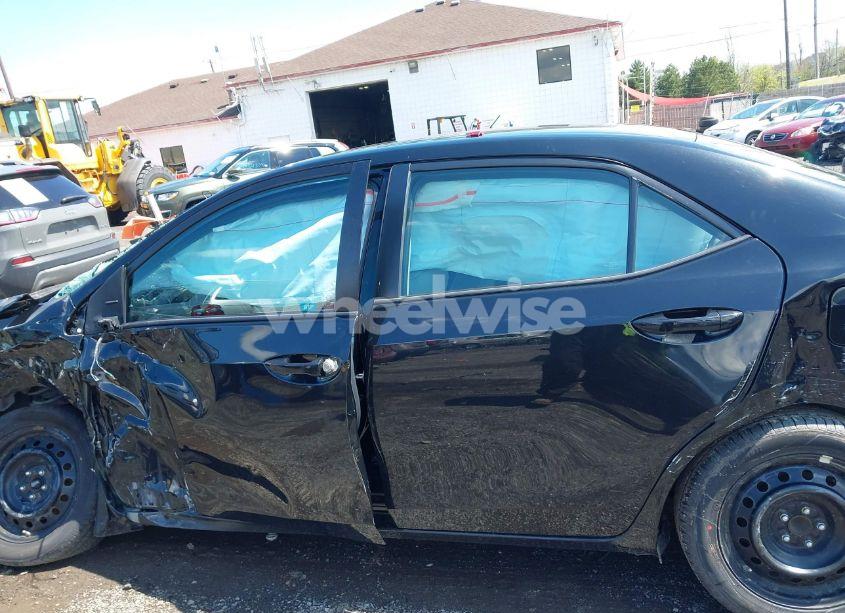 Photo 13 of 2016 Toyota Corolla LE (VIN 2T1BURHE4GC532577)