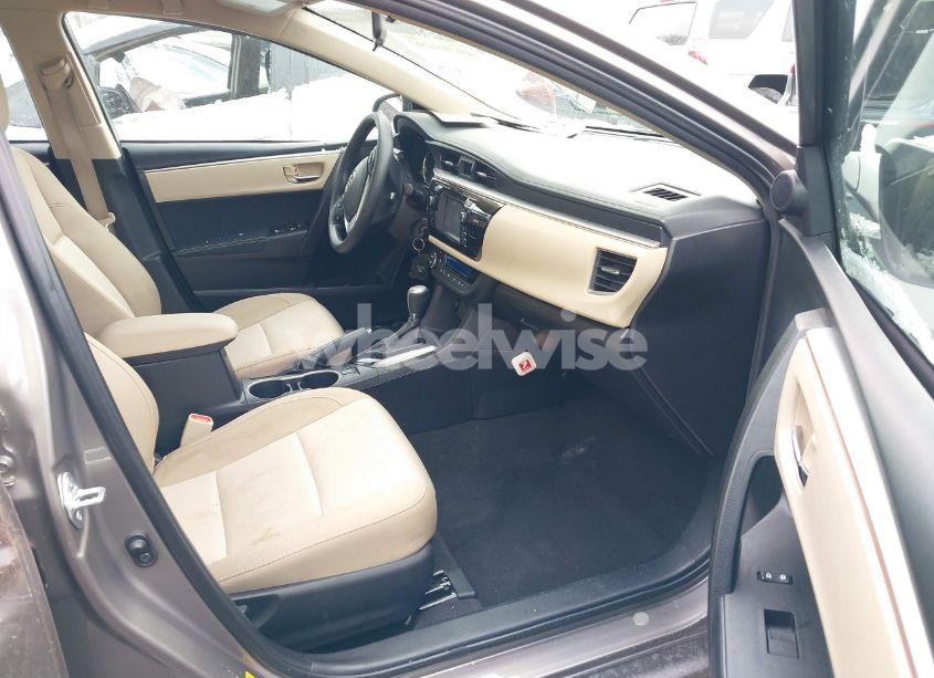 Photo 5 of 2016 Toyota Corolla LE (VIN 2T1BURHE4GC543112)