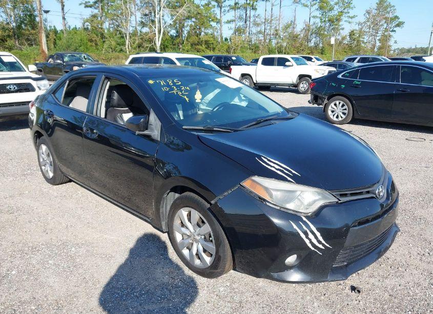 2016 Toyota Corolla LE (VIN 2T1BURHE4GC548049) main photo