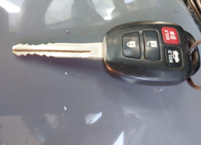 Photo 11 of 2016 Toyota Corolla LE (VIN 2T1BURHE4GC548049)