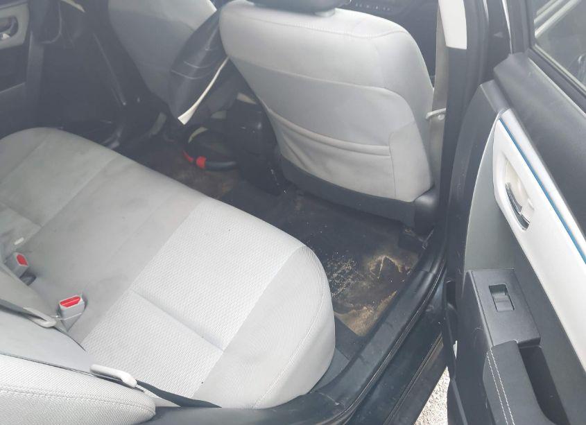 Photo 8 of 2016 Toyota Corolla LE (VIN 2T1BURHE4GC548049)