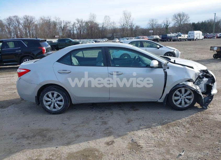 Photo 13 of 2016 Toyota Corolla LE (VIN 2T1BURHE4GC569645)