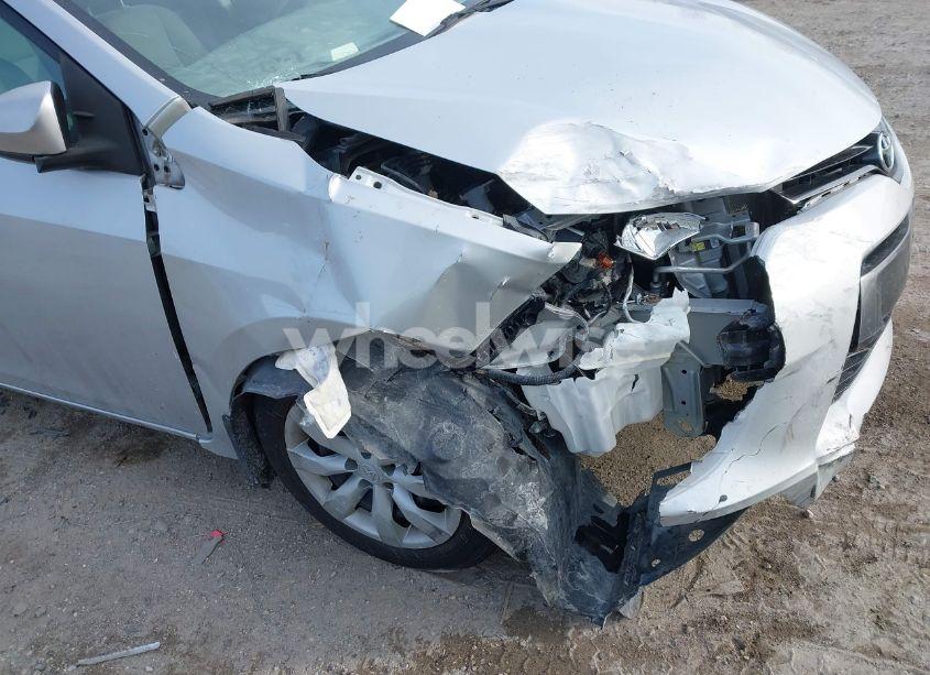 Photo 6 of 2016 Toyota Corolla LE (VIN 2T1BURHE4GC569645)