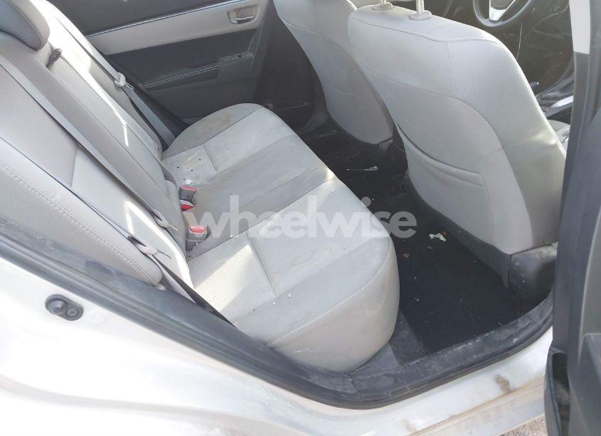 Photo 8 of 2016 Toyota Corolla LE (VIN 2T1BURHE4GC569645)