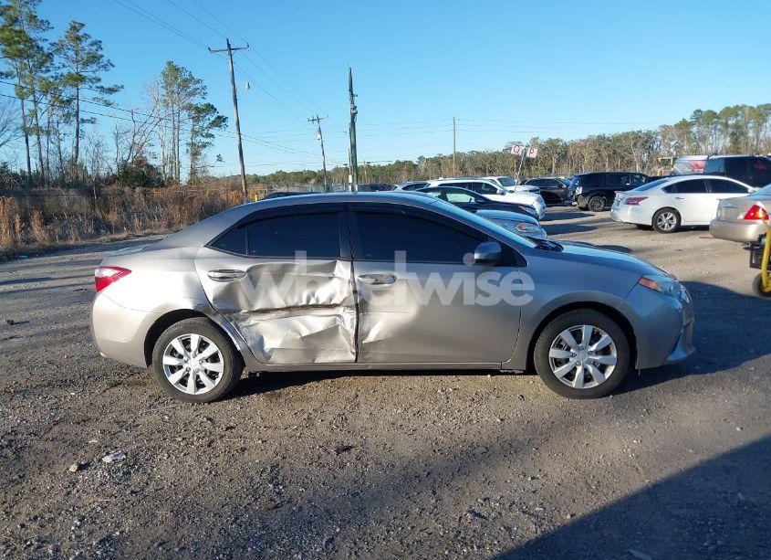 Photo 13 of 2016 Toyota Corolla LE (VIN 2T1BURHE4GC603521)