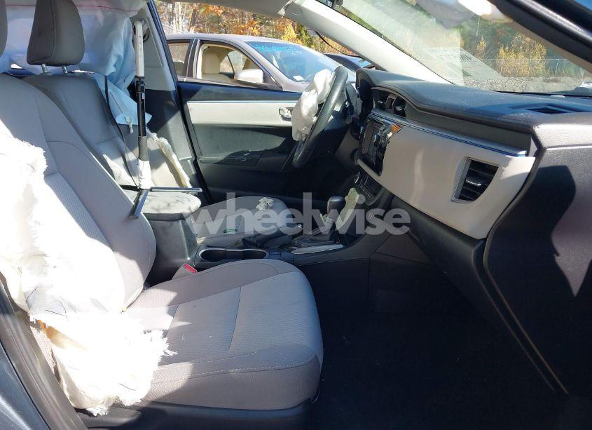 Photo 5 of 2016 Toyota Corolla LE (VIN 2T1BURHE4GC605124)