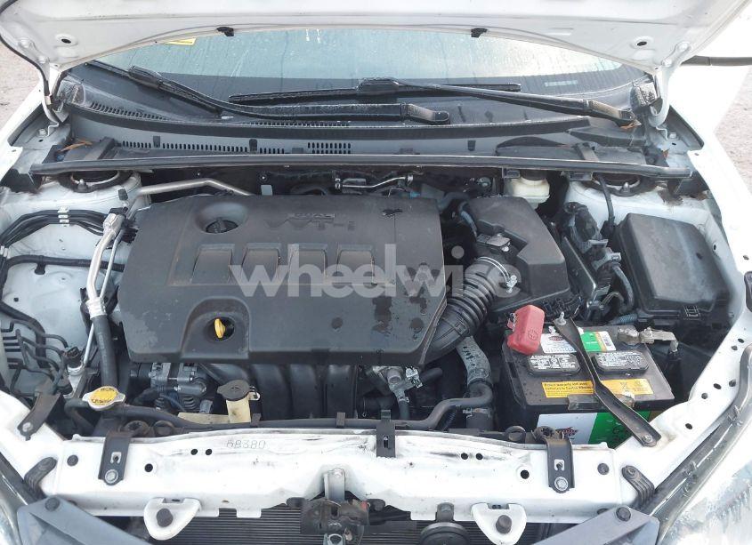 Photo 10 of 2016 Toyota Corolla LE (VIN 2T1BURHE4GC677733)