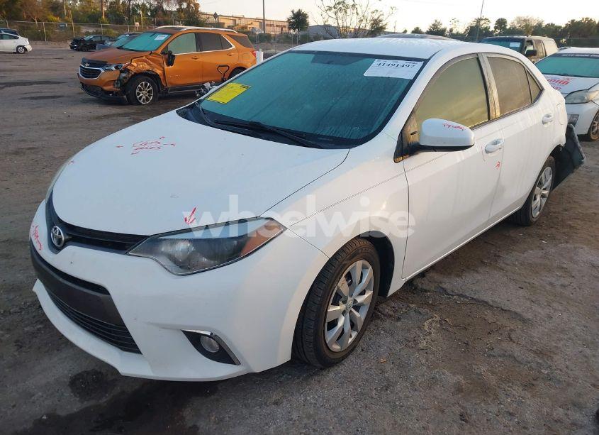 Photo 2 of 2016 Toyota Corolla LE (VIN 2T1BURHE4GC677733)