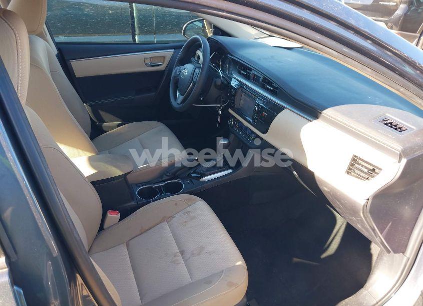 Photo 5 of 2016 Toyota Corolla LE (VIN 2T1BURHE4GC686867)