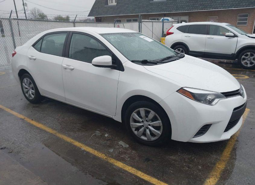 2016 Toyota Corolla LE (VIN 2T1BURHE4GC701108) main photo