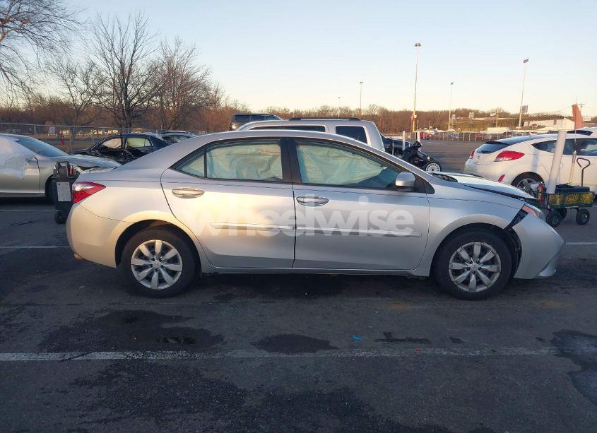 Photo 13 of 2016 Toyota Corolla LE (VIN 2T1BURHE4GC705630)