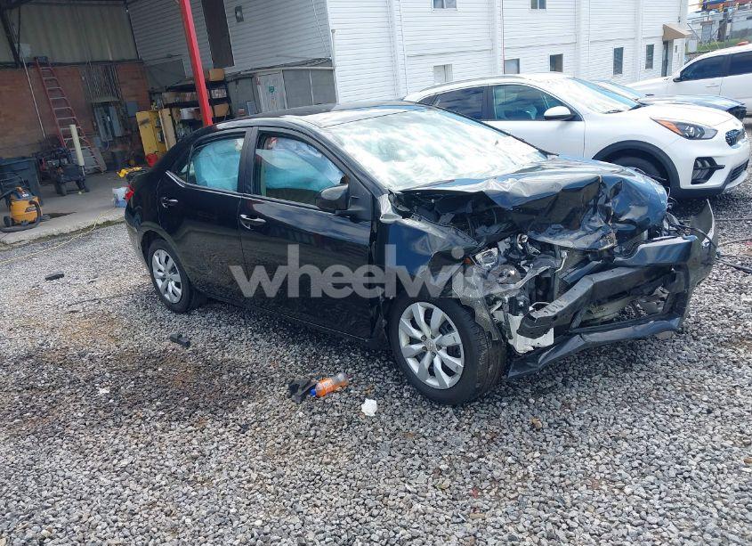 2016 Toyota Corolla LE (VIN 2T1BURHE4GC708754) main photo