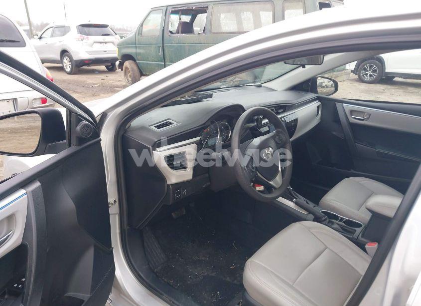 Photo 5 of 2016 Toyota Corolla LE (VIN 2T1BURHE4GC711072)