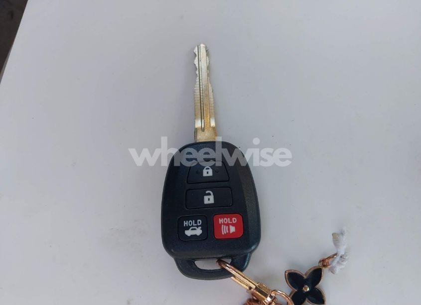 Photo 11 of 2016 Toyota Corolla LE (VIN 2T1BURHE4GC711962)