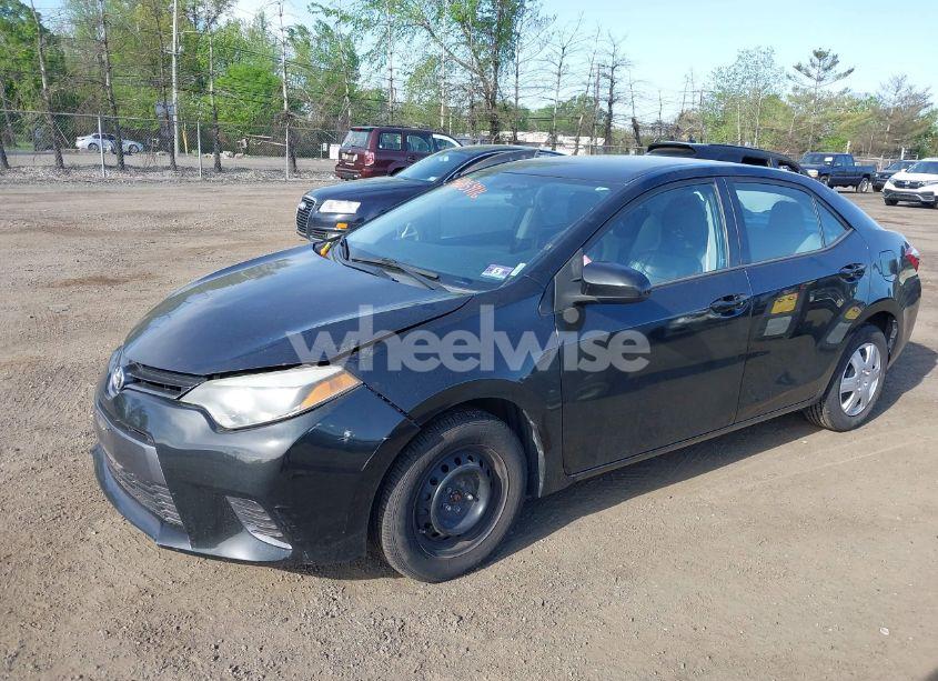 Photo 2 of 2016 Toyota Corolla LE (VIN 2T1BURHE4GC711962)
