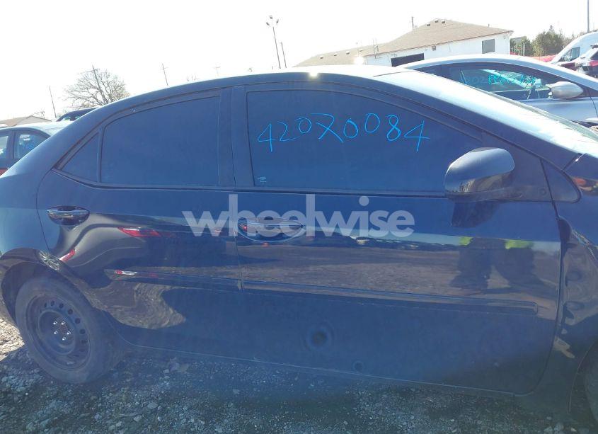 Photo 12 of 2016 Toyota Corolla LE (VIN 2T1BURHE4GC714621)