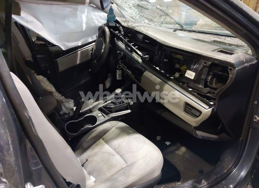 Photo 5 of 2016 Toyota Corolla LE (VIN 2T1BURHE4GC737168)