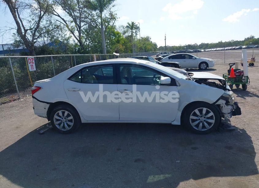 Photo 13 of 2016 Toyota Corolla LE (VIN 2T1BURHE4GC738062)