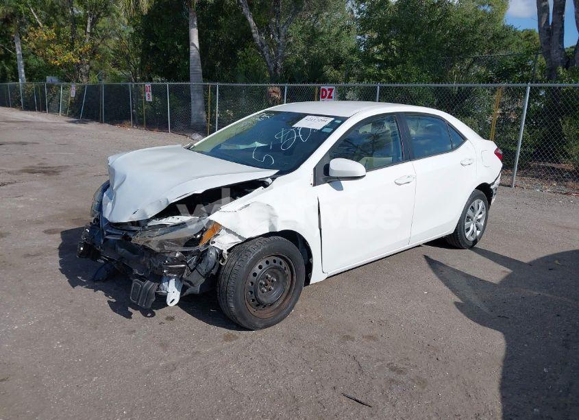 Photo 2 of 2016 Toyota Corolla LE (VIN 2T1BURHE4GC738062)