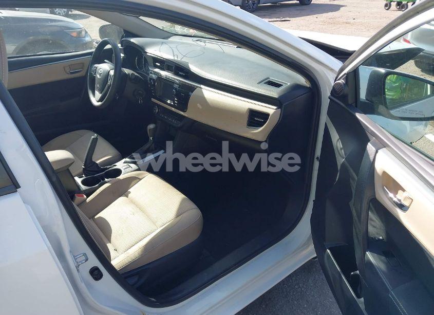 Photo 5 of 2016 Toyota Corolla LE (VIN 2T1BURHE4GC738062)