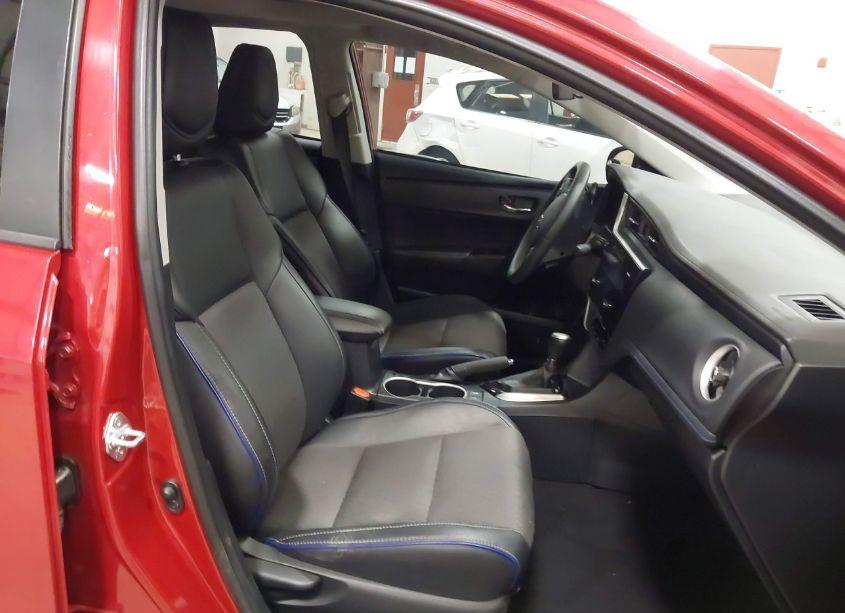 Photo 5 of 2017 Toyota Corolla SE (VIN 2T1BURHE4HC755963)