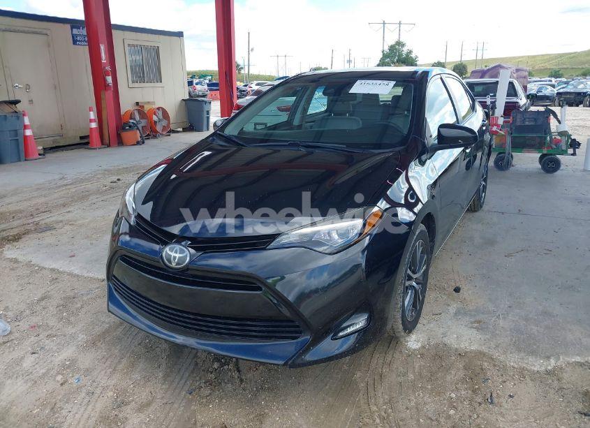 Photo 2 of 2017 Toyota Corolla L/LE/XLE/SE/XSE (VIN 2T1BURHE4HC769913)