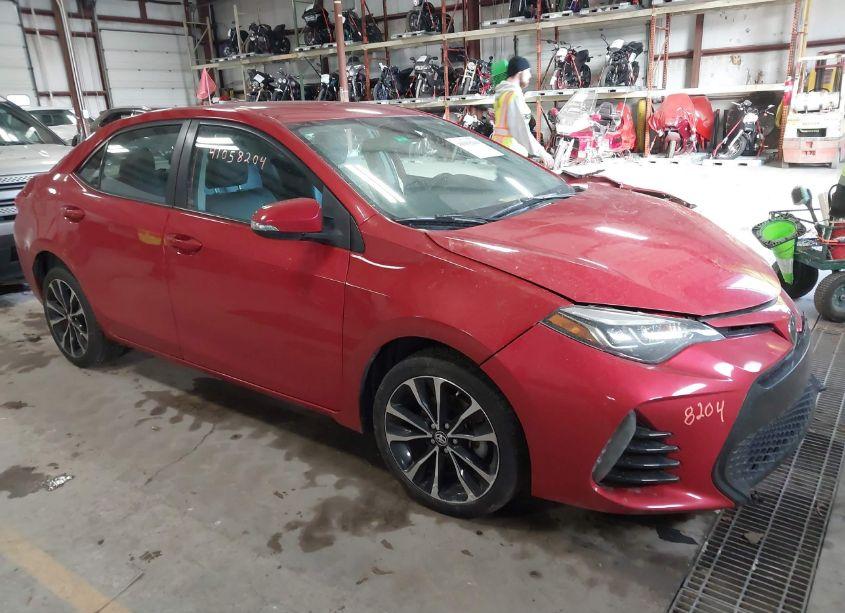 2017 Toyota Corolla SE (VIN 2T1BURHE4HC772651) main photo