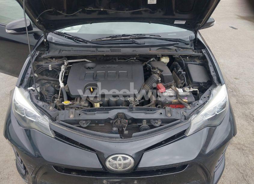 Photo 10 of 2017 Toyota Corolla SE (VIN 2T1BURHE4HC773766)