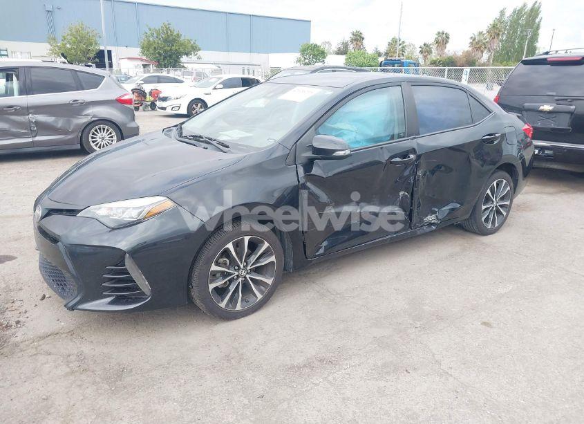 Photo 2 of 2017 Toyota Corolla SE (VIN 2T1BURHE4HC773766)