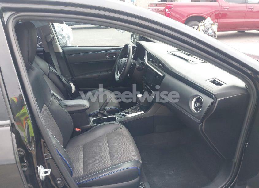 Photo 5 of 2017 Toyota Corolla SE (VIN 2T1BURHE4HC773766)
