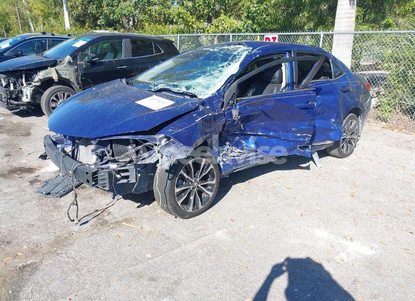 Photo 2 of 2017 Toyota Corolla SE (VIN 2T1BURHE4HC776537)