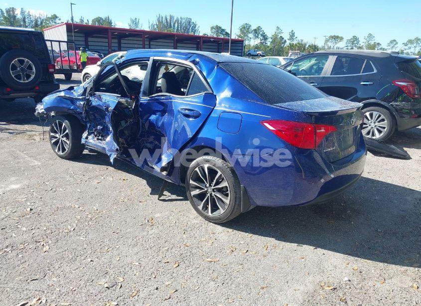 Photo 3 of 2017 Toyota Corolla SE (VIN 2T1BURHE4HC776537)