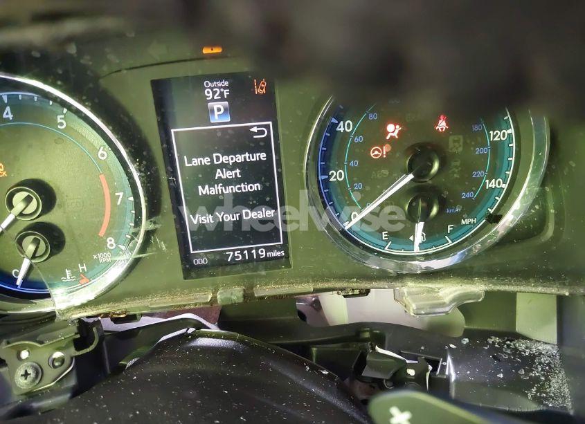 Photo 7 of 2017 Toyota Corolla SE (VIN 2T1BURHE4HC776537)