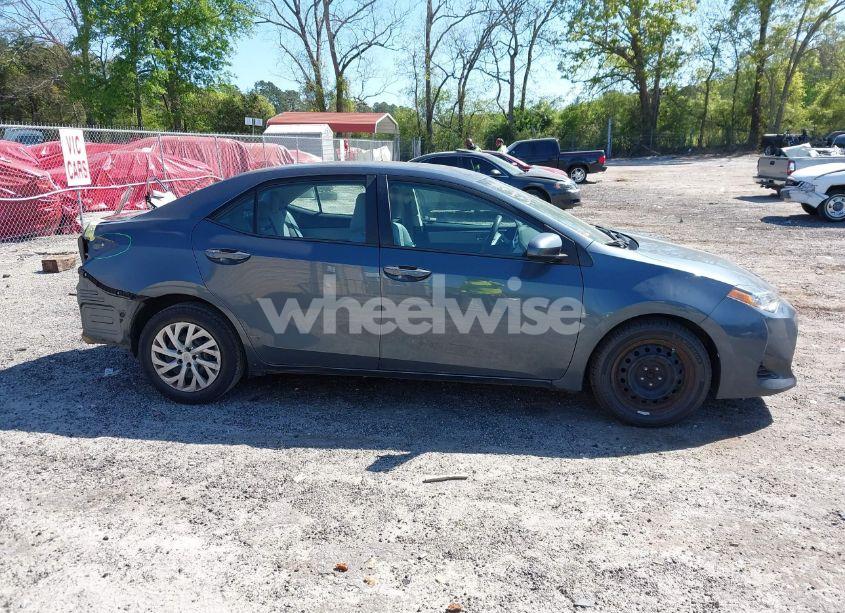 Photo 14 of 2017 Toyota Corolla LE (VIN 2T1BURHE4HC777588)