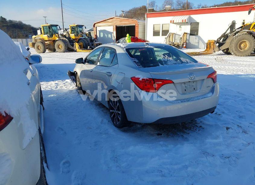 Photo 3 of 2017 Toyota Corolla XSE (VIN 2T1BURHE4HC779034)