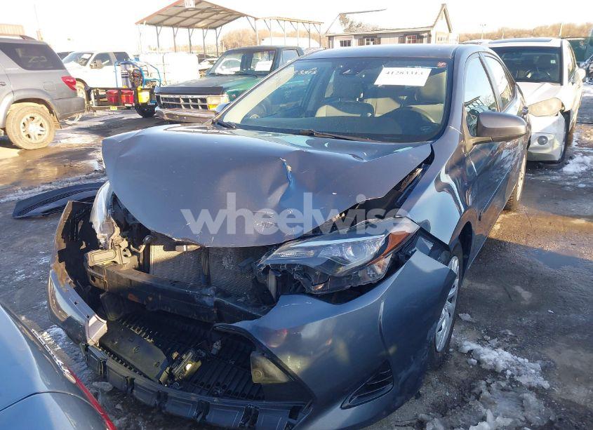 Photo 13 of 2017 Toyota Corolla LE (VIN 2T1BURHE4HC784878)